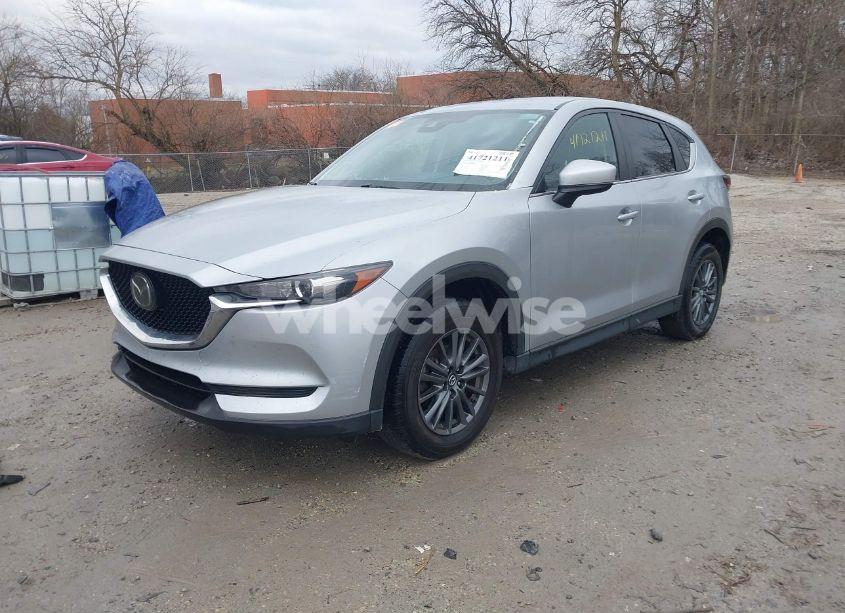 Photo 2 of 2020 Mazda Cx-5 TOURING (VIN JM3KFACM6L0726615)