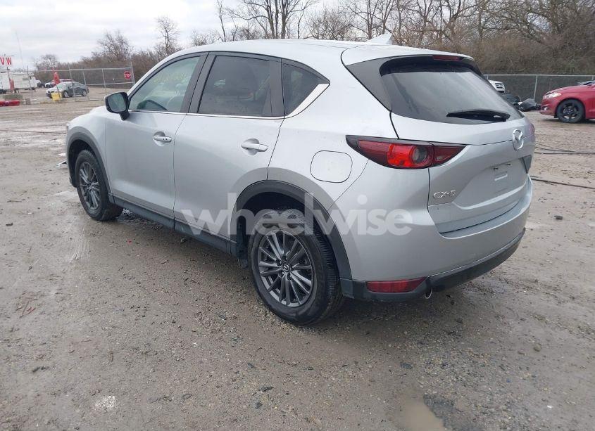 Photo 3 of 2020 Mazda Cx-5 TOURING (VIN JM3KFACM6L0726615)