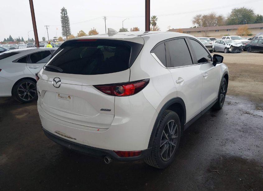 Photo 4 of 2018 Mazda Cx-5 TOURING (VIN JM3KFACM7J0306052)