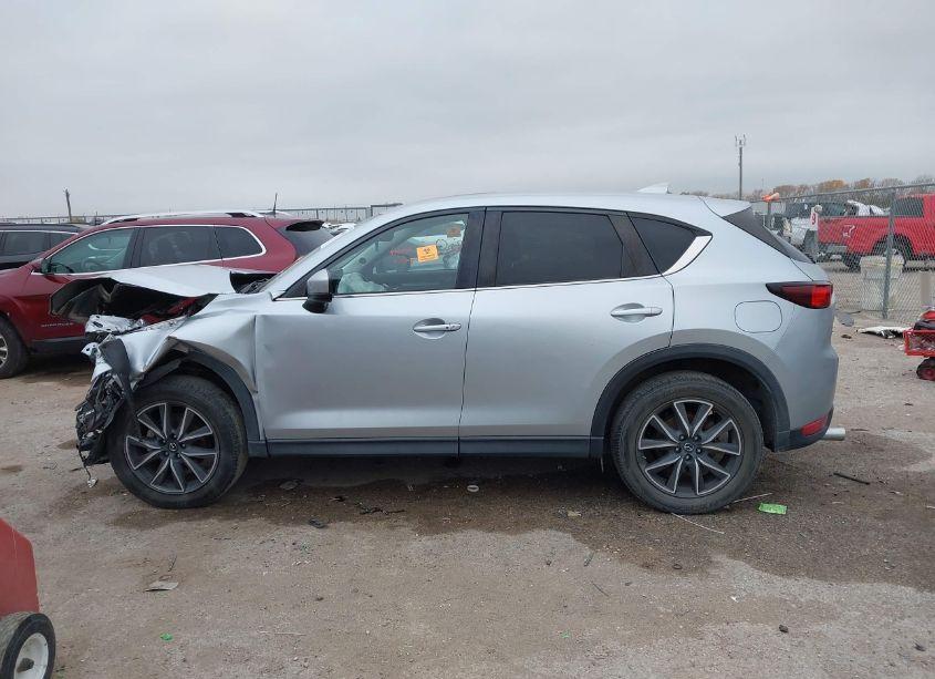 Photo 13 of 2018 Mazda Cx-5 TOURING (VIN JM3KFACM7J0401789)