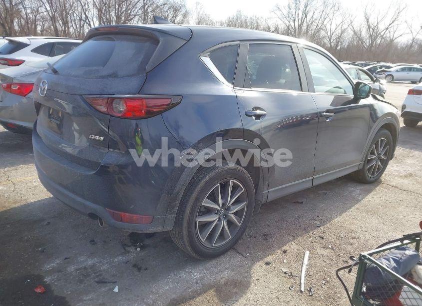 Photo 4 of 2018 Mazda Cx-5 TOURING (VIN JM3KFACM7J1454633)