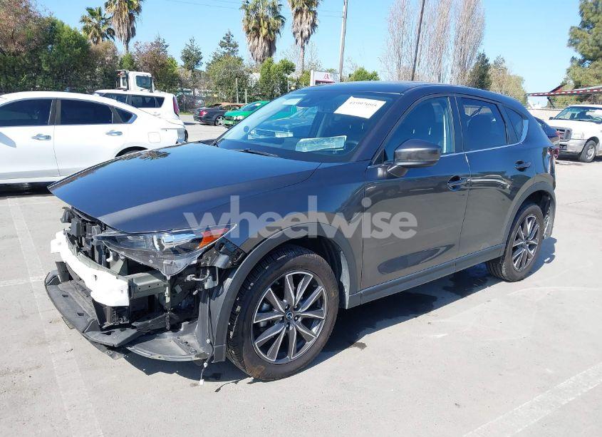 Photo 2 of 2018 Mazda Cx-5 TOURING (VIN JM3KFACM8J1422435)