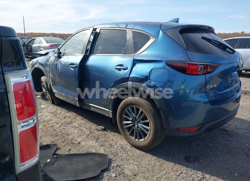Photo 3 of 2020 Mazda Cx-5 TOURING (VIN JM3KFACM8L0806028)