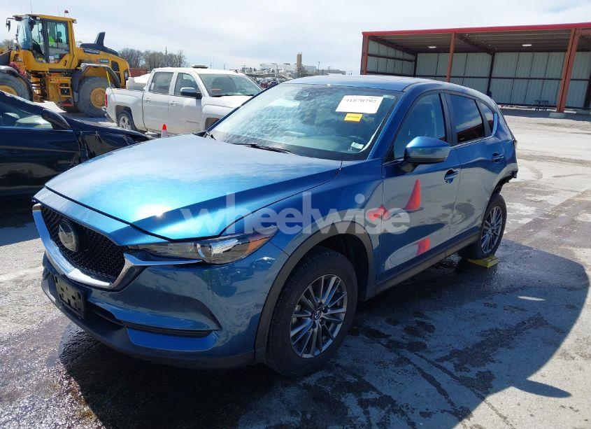 Photo 2 of 2019 Mazda Cx-5 TOURING (VIN JM3KFACM9K0686951)