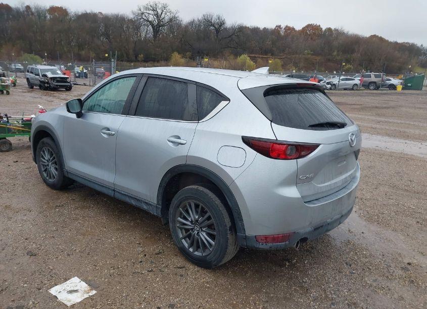 Photo 3 of 2019 Mazda Cx-5 TOURING (VIN JM3KFACM9K1567209)