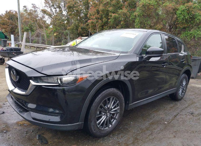 Photo 2 of 2020 Mazda Cx-5 TOURING (VIN JM3KFACM9L0770933)