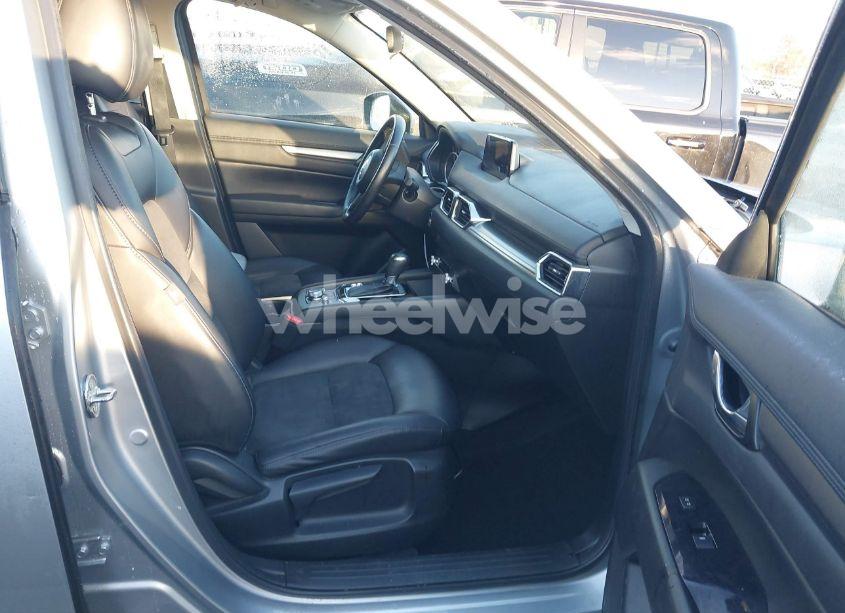 Photo 5 of 2020 Mazda Cx-5 TOURING (VIN JM3KFACMXL0725810)