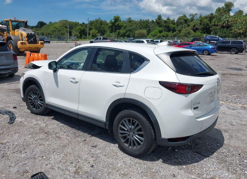 Photo 3 of 2020 Mazda Cx-5 TOURING (VIN JM3KFACMXL0732756)