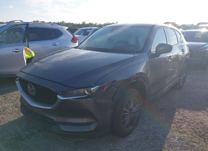 Photo 2 of 2021 Mazda Cx-5 TOURING (VIN JM3KFACMXM0400592)