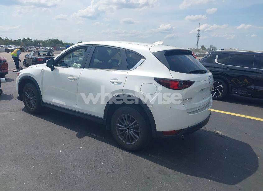 Photo 3 of 2021 Mazda Cx-5 TOURING (VIN JM3KFACMXM0460405)