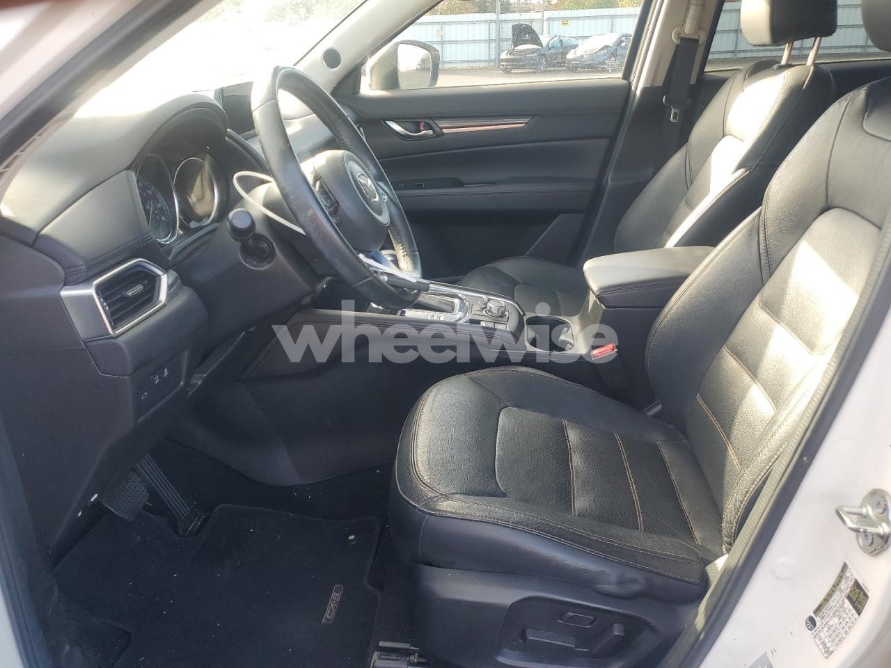 Photo 7 of 2017 MAZDA CX-5 GRAND TOURING (VIN JM3KFADL8H0109133)