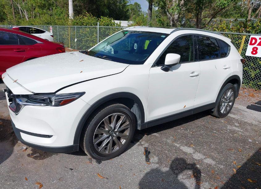 Photo 2 of 2021 Mazda Cx-5 GRAND TOURING (VIN JM3KFADM0M0339686)