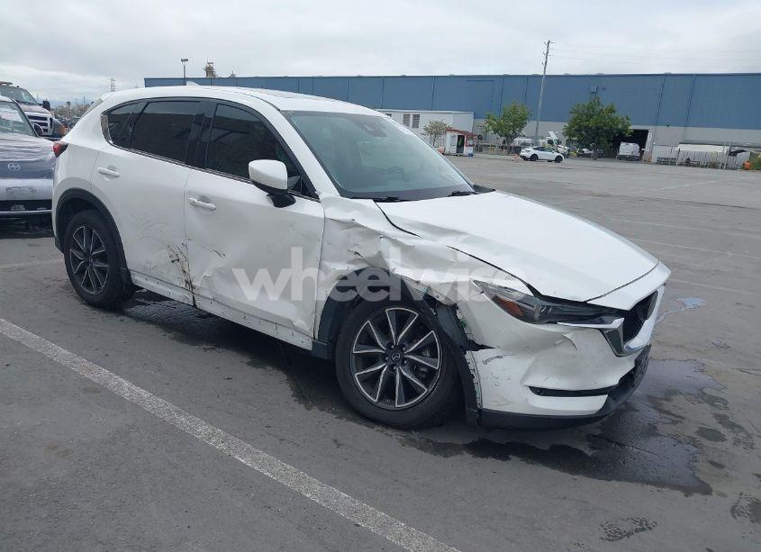 2018 Mazda Cx-5 GRAND TOURING (VIN JM3KFADM1J0309995) main photo