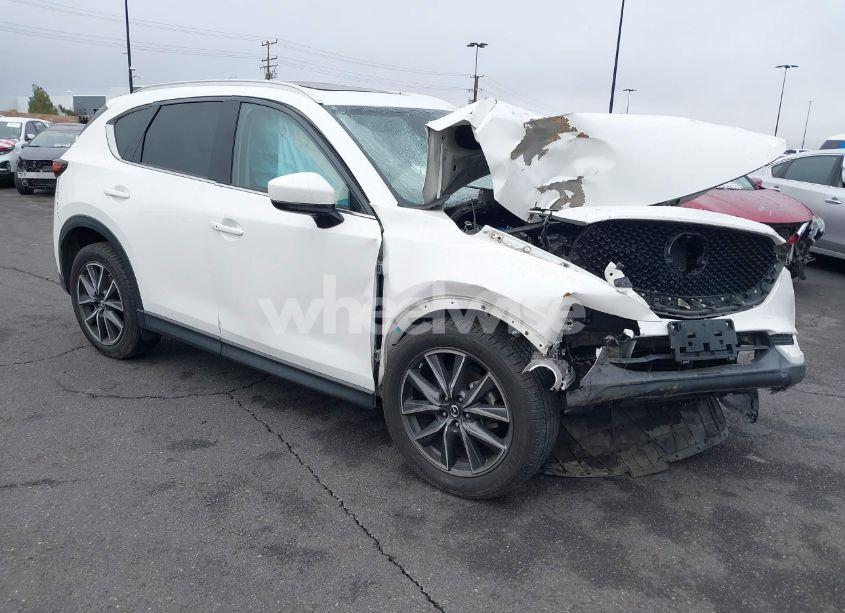 2018 Mazda Cx-5 GRAND TOURING (VIN JM3KFADM1J1429760) main photo
