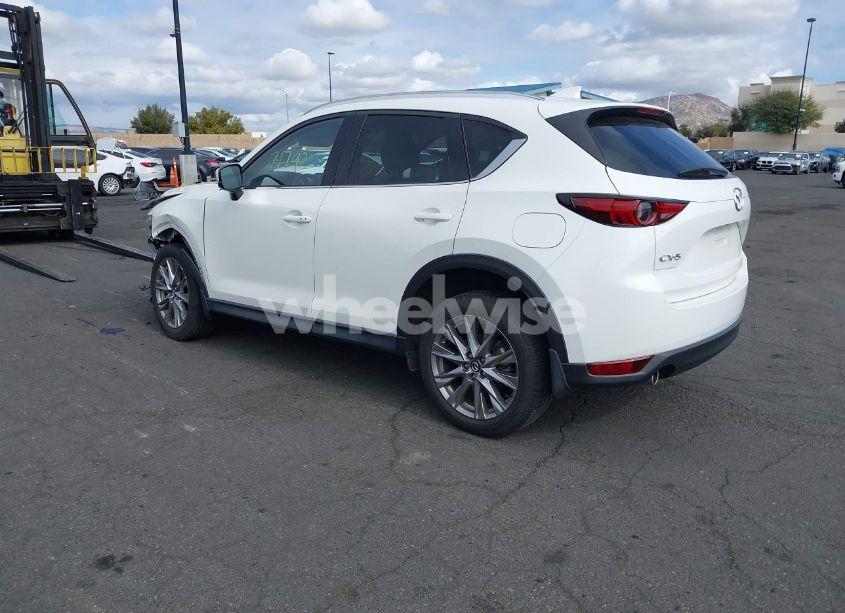 Photo 3 of 2020 Mazda Cx-5 GRAND TOURING (VIN JM3KFADM2L1860532)