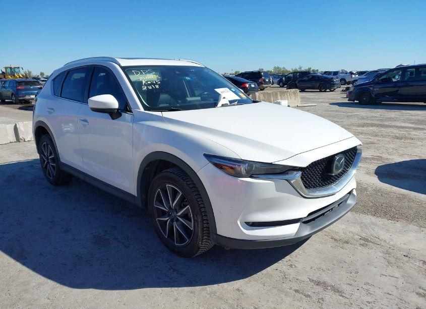 2018 Mazda Cx-5 GRAND TOURING (VIN JM3KFADM3J1422518) main photo