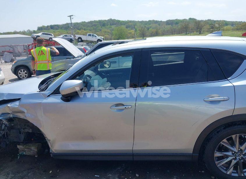 Photo 15 of 2019 Mazda Cx-5 GRAND TOURING (VIN JM3KFADM7K0611471)