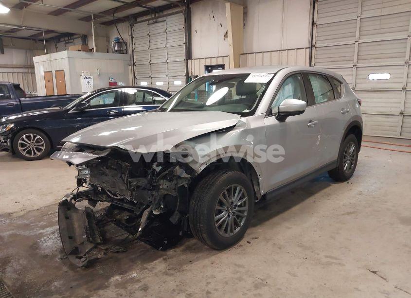 Photo 2 of 2017 Mazda Cx-5 SPORT (VIN JM3KFBBL1H0116157)