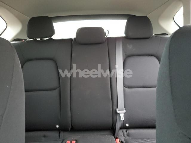 Photo 3 of 2024 MAZDA CX-5 SELECT (VIN JM3KFBBL8R0472574)