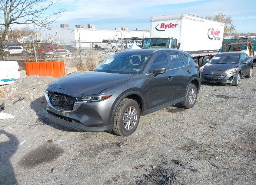 Photo 2 of 2022 Mazda Cx-5 2.5 S SELECT (VIN JM3KFBBM2N0530679)