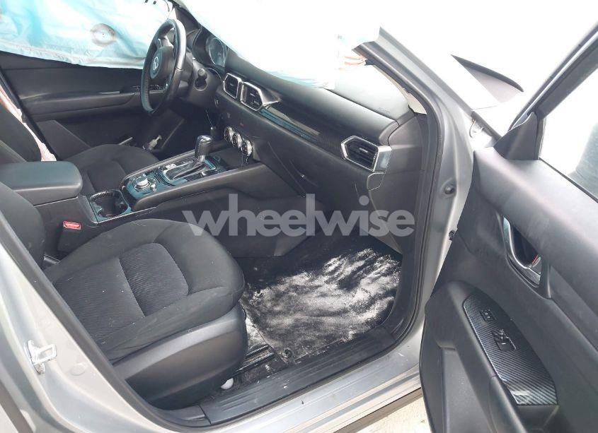 Photo 5 of 2019 Mazda Cx-5 SPORT (VIN JM3KFBBM5K0661861)