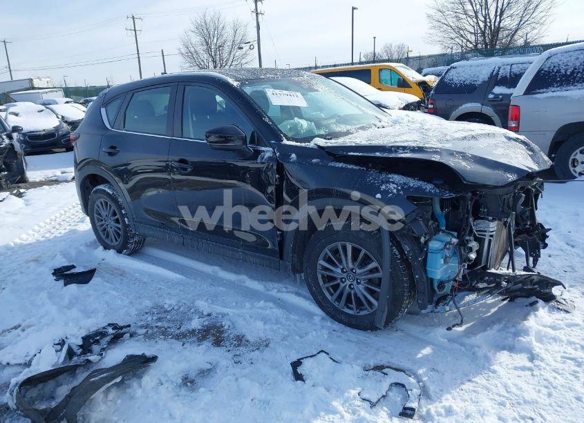 2018 Mazda Cx-5 SPORT (VIN JM3KFBBMXJ0469883) main photo