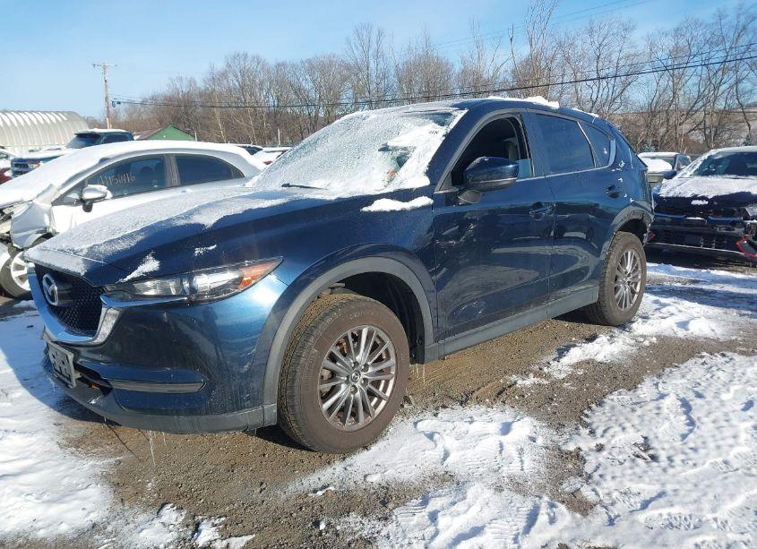 Photo 2 of 2017 Mazda Cx-5 TOURING (VIN JM3KFBCL2H0187947)