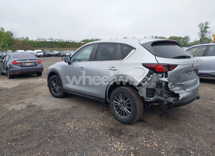Photo 3 of 2017 Mazda Cx-5 TOURING (VIN JM3KFBCL4H0116457)