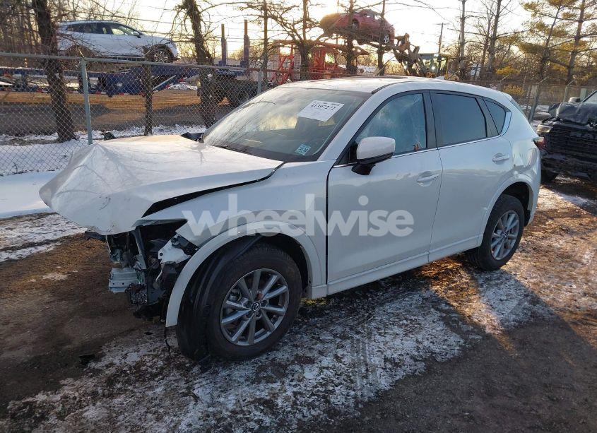 Photo 2 of 2025 Mazda Cx-5 2.5 S PREFERRED (VIN JM3KFBCL4S0539997)