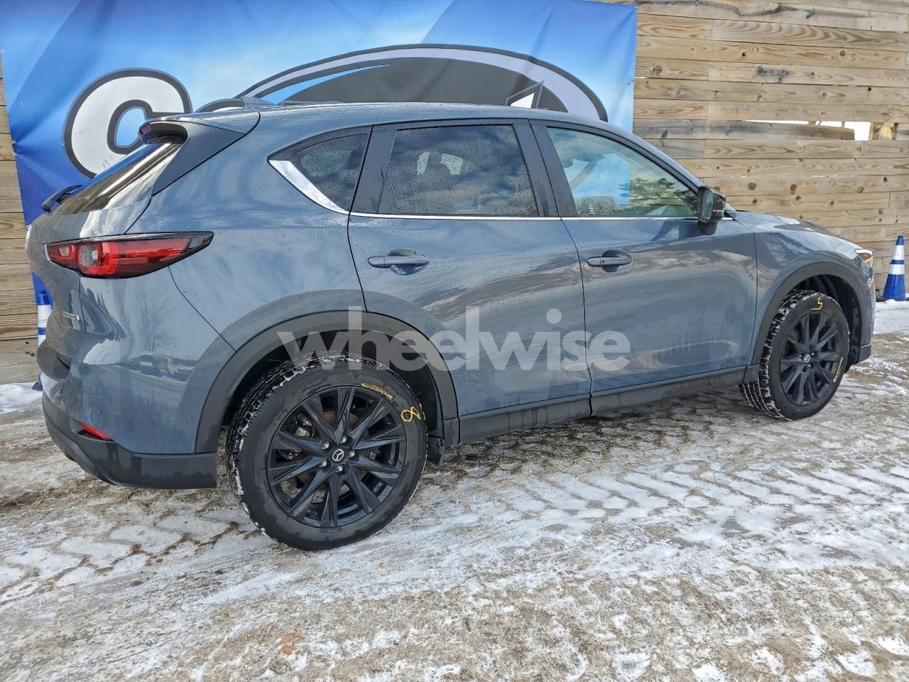 Photo 3 of 2024 MAZDA CX-5 PREFERRED (VIN JM3KFBCL6R0519907)