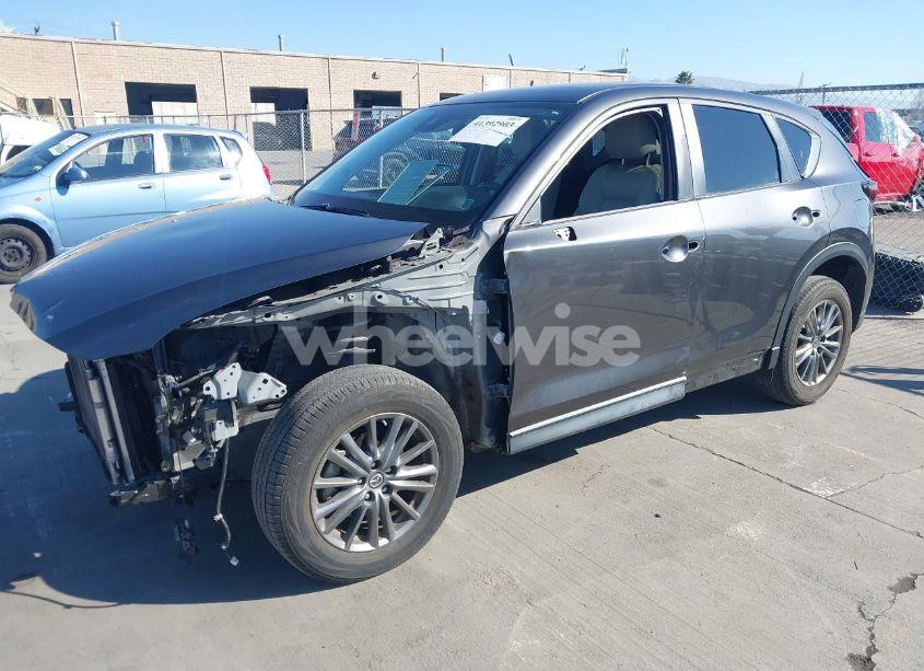 Photo 2 of 2017 Mazda Cx-5 TOURING (VIN JM3KFBCL7H0221400)