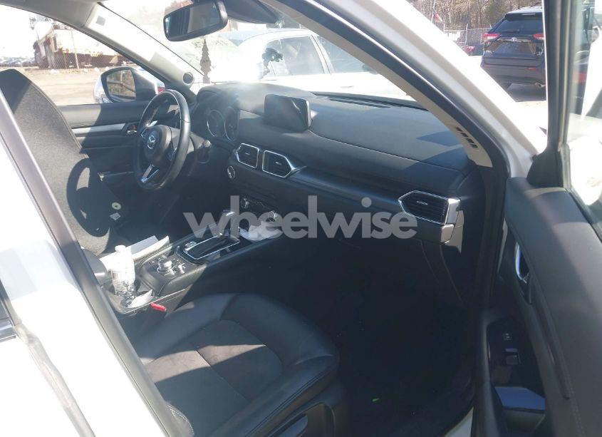 Photo 5 of 2017 Mazda Cx-5 TOURING (VIN JM3KFBCL8H0214052)