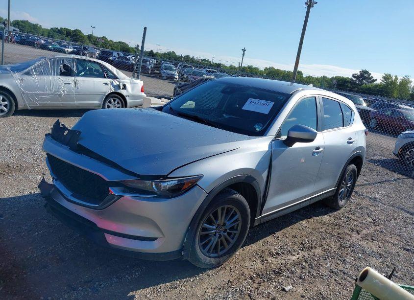 Photo 2 of 2017 Mazda Cx-5 TOURING (VIN JM3KFBCLXH0105799)