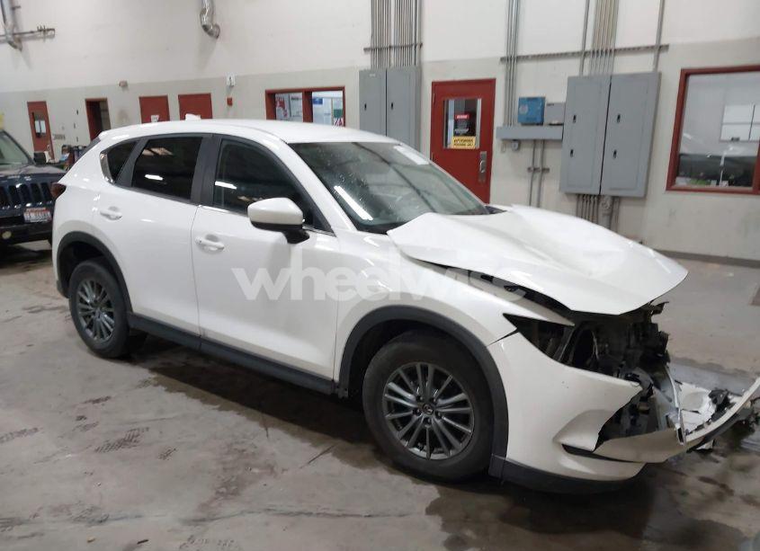 2017 Mazda Cx-5 TOURING (VIN JM3KFBCLXH0147843) main photo