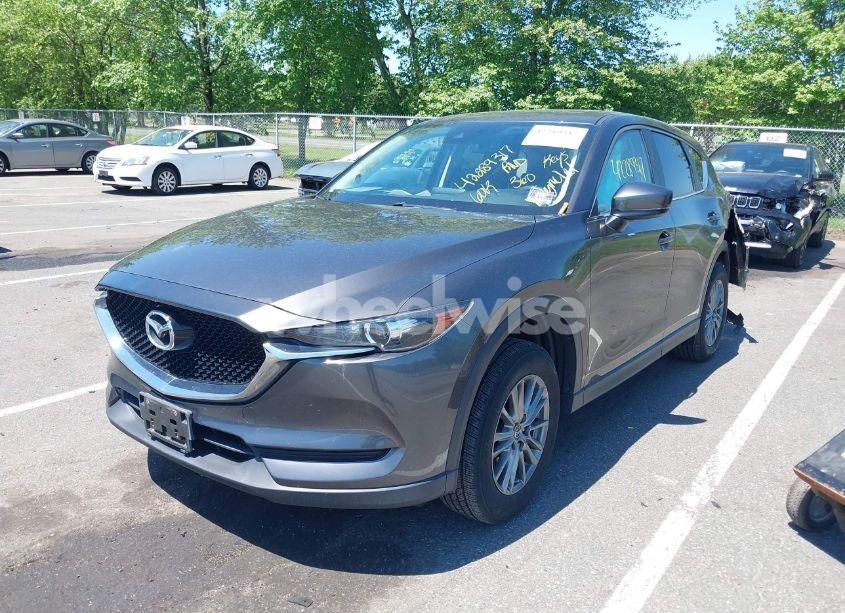 Photo 2 of 2017 Mazda Cx-5 TOURING (VIN JM3KFBCLXH0216126)