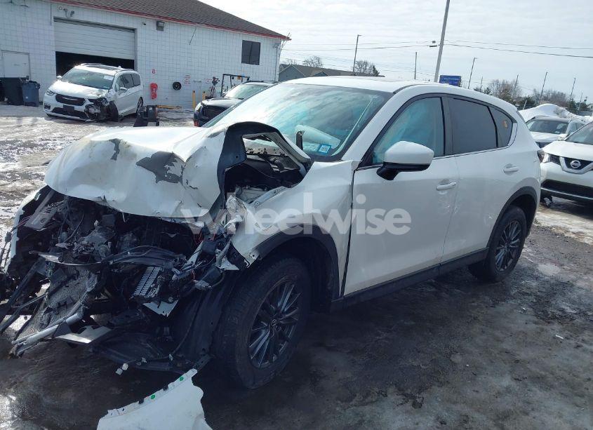 Photo 2 of 2019 Mazda Cx-5 TOURING (VIN JM3KFBCM0K0683393)