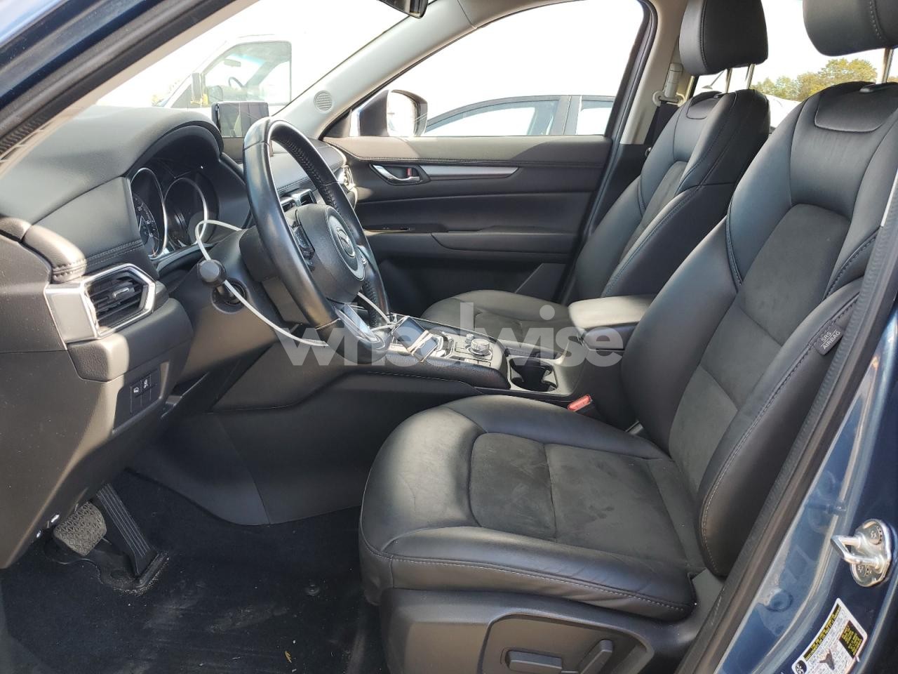 Photo 7 of 2021 MAZDA CX-5 TOURING (VIN JM3KFBCM0M1383236)