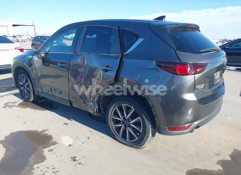 Photo 3 of 2018 Mazda Cx-5 TOURING (VIN JM3KFBCM1J0360520)