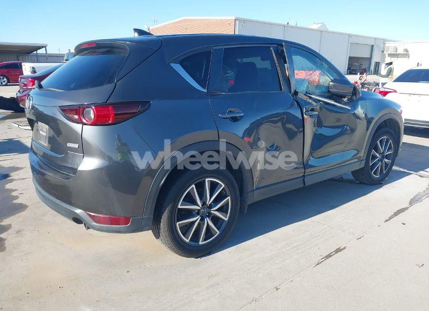 Photo 4 of 2018 Mazda Cx-5 TOURING (VIN JM3KFBCM1J0360520)