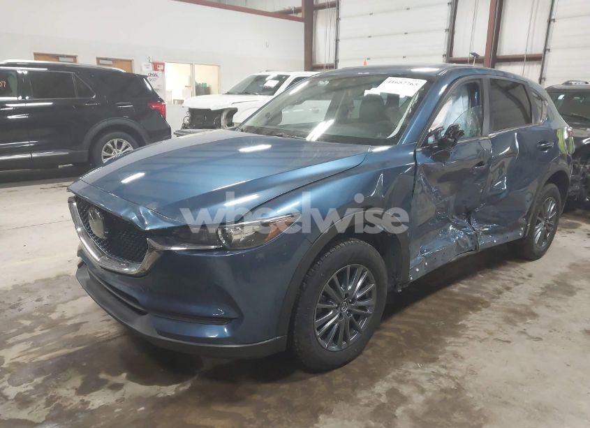Photo 2 of 2019 Mazda Cx-5 TOURING (VIN JM3KFBCM1K0584369)