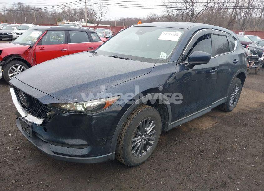 Photo 2 of 2019 Mazda Cx-5 TOURING (VIN JM3KFBCM1K0622649)