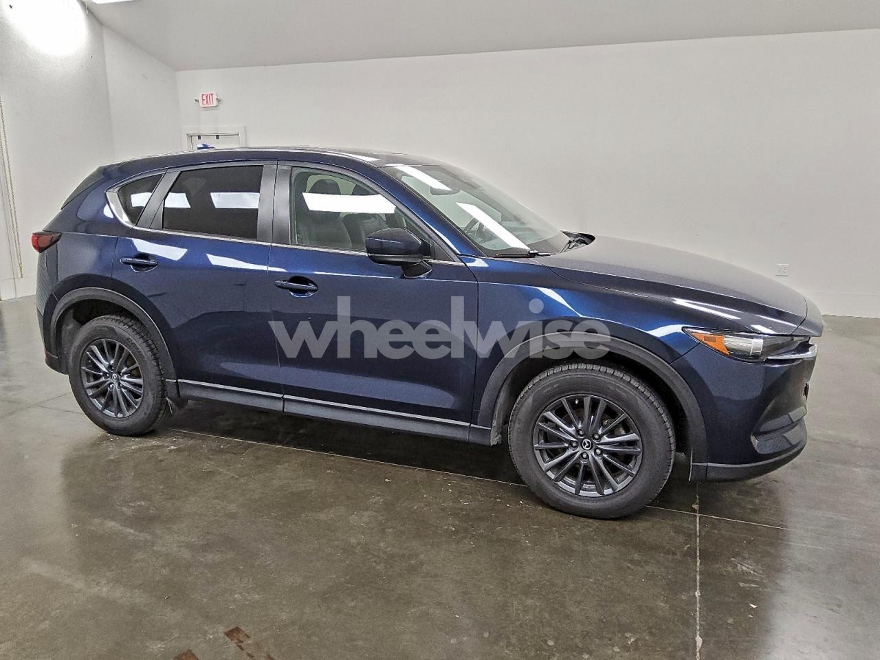 Photo 4 of 2020 MAZDA CX-5 TOURING (VIN JM3KFBCM1L0835523)