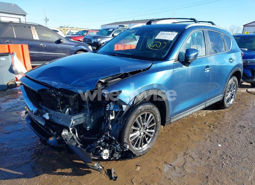 Photo 2 of 2020 Mazda Cx-5 TOURING (VIN JM3KFBCM1L1841607)