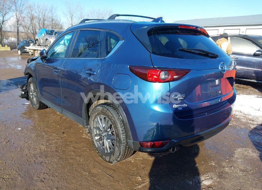 Photo 3 of 2020 Mazda Cx-5 TOURING (VIN JM3KFBCM1L1841607)
