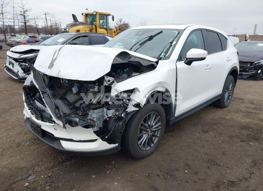 Photo 2 of 2021 Mazda Cx-5 TOURING (VIN JM3KFBCM1M0333306)