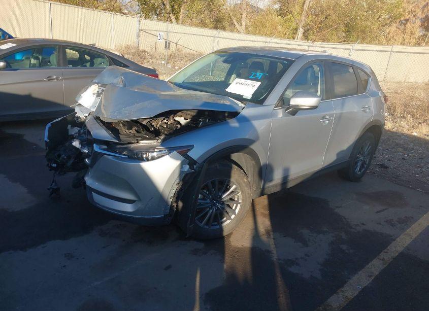 Photo 2 of 2021 Mazda Cx-5 TOURING (VIN JM3KFBCM1M1354263)