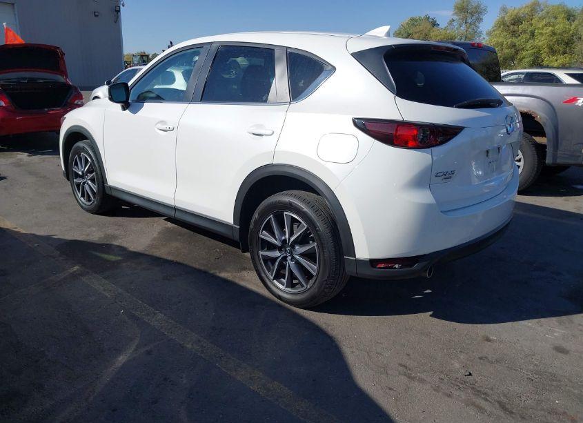 Photo 3 of 2018 Mazda Cx-5 TOURING (VIN JM3KFBCM2J0322990)