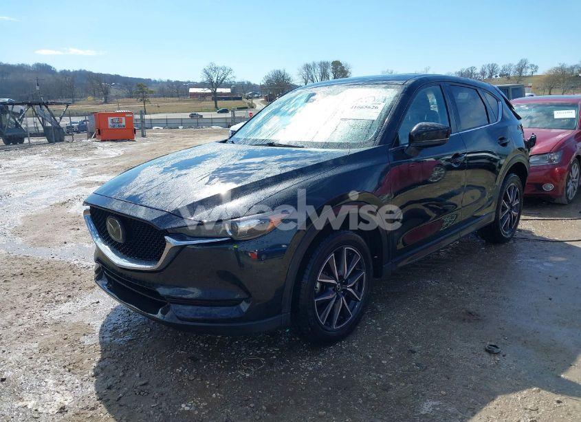 Photo 2 of 2018 Mazda Cx-5 TOURING (VIN JM3KFBCM2J0444233)