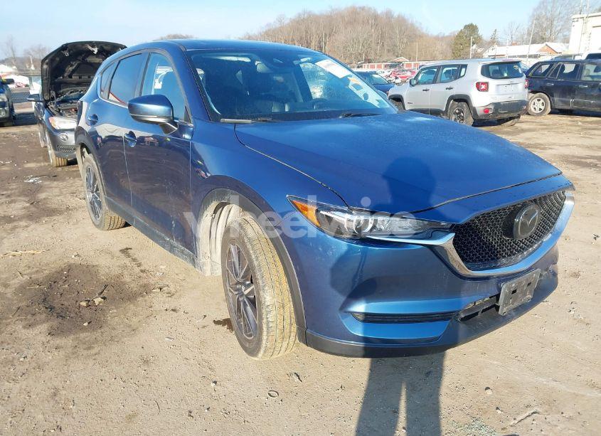 2018 Mazda Cx-5 TOURING (VIN JM3KFBCM2J0461954) main photo