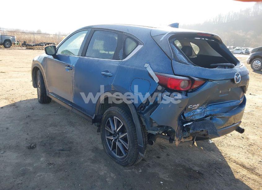 Photo 3 of 2018 Mazda Cx-5 TOURING (VIN JM3KFBCM2J0461954)